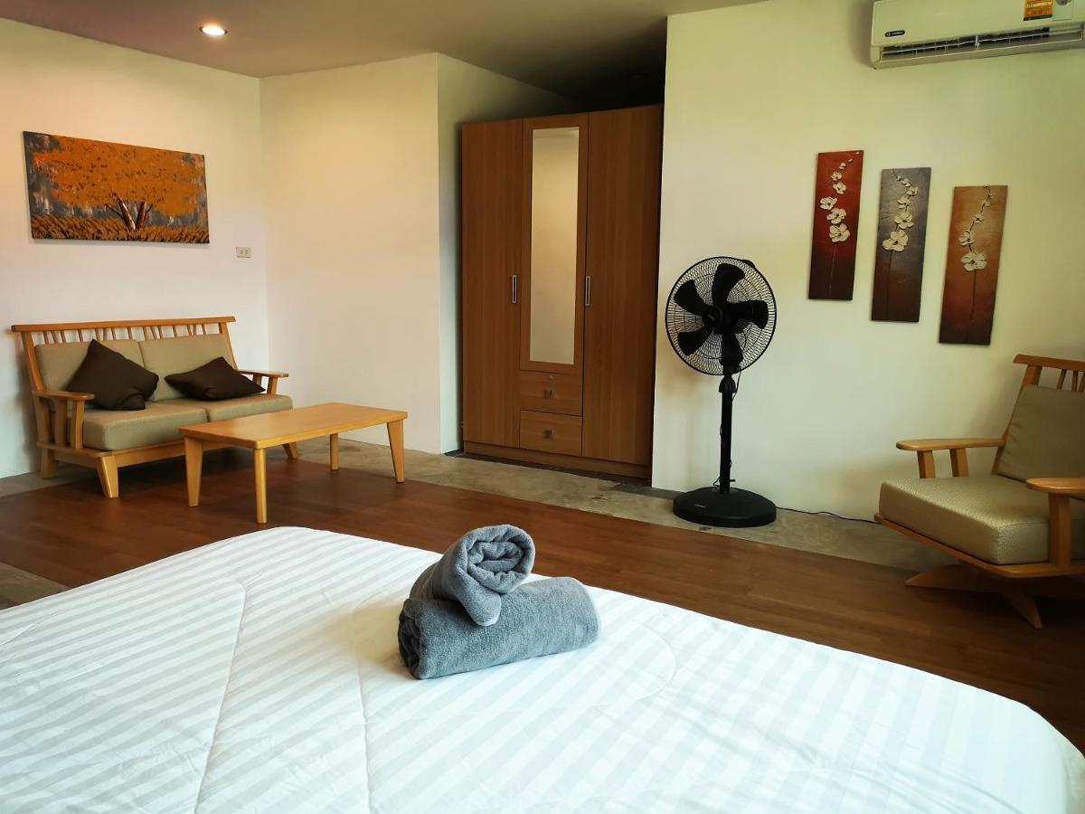 Tonmai Suites Koh Lanta Exterior photo