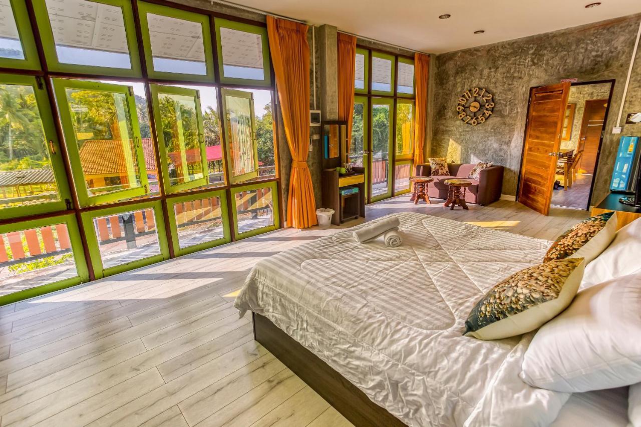 Tonmai Suites Koh Lanta Exterior photo